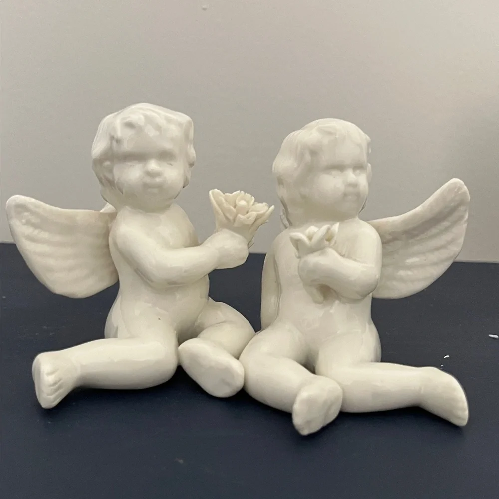 Porcelain Angel-Fairys-Cherubs 2 Vintage Excellent Condition white porcelain